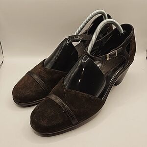 Dansko suede Mary Jane comfort ankle strap size 40